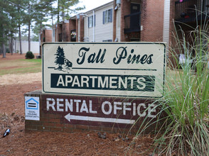 Tall Pines Apartments in Lagrange, GA - Building Photo - Building Photo