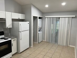 10128 Portale Ave in Orlando, FL - Foto de edificio - Building Photo