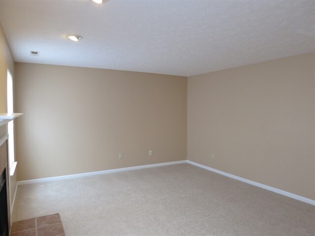 11524 Brook Bay Ln in Indianapolis, IN - Building Photo - Building Photo