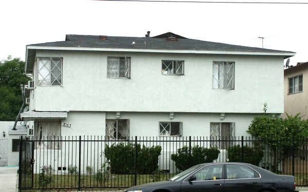 7053 Fulton Ave in North Hollywood, CA - Building Photo - Building Photo