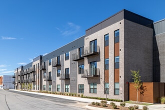 Big Emma Apartments in Springdale, AR - Building Photo - Building Photo