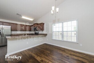 1049 Solstice St in Rural Hall, NC - Foto de edificio - Building Photo