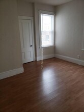 16 Webster Ave, Unit 3 in Somerville, MA - Foto de edificio - Building Photo