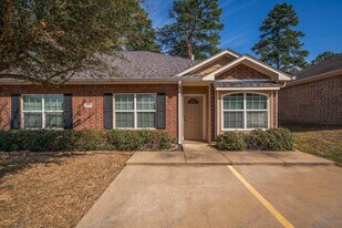 1612 Stanley Drive in Longview, TX - Building Photo