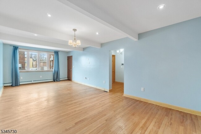 46 King St in Nutley, NJ - Building Photo - Building Photo
