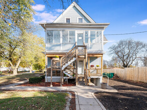 312 Bridge St in Joliet, IL - Foto de edificio - Building Photo