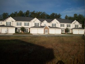 Windemere Condominiums in Burlington, NC - Foto de edificio - Building Photo