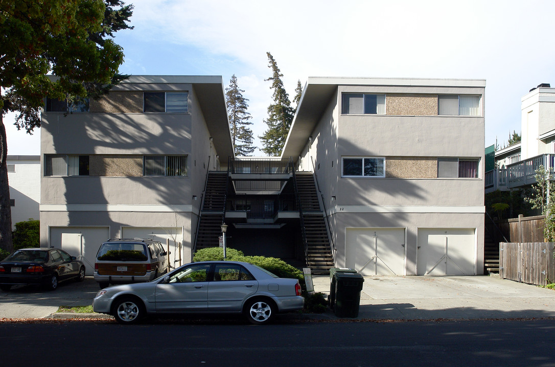 22 Arch St in Redwood City, CA - Foto de edificio