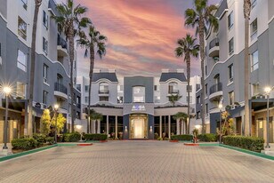 AQUA Marina del Rey in Marina Del Rey, CA - Building Photo