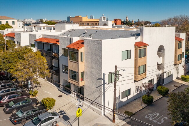 Casa Sanchez Apartments in San Francisco, CA - Foto de edificio - Primary Photo