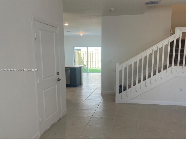 2613 SE 11th Ct in Homestead, FL - Building Photo - Building Photo