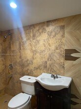 115 NW 193rd St in Miami, FL - Building Photo - Building Photo
