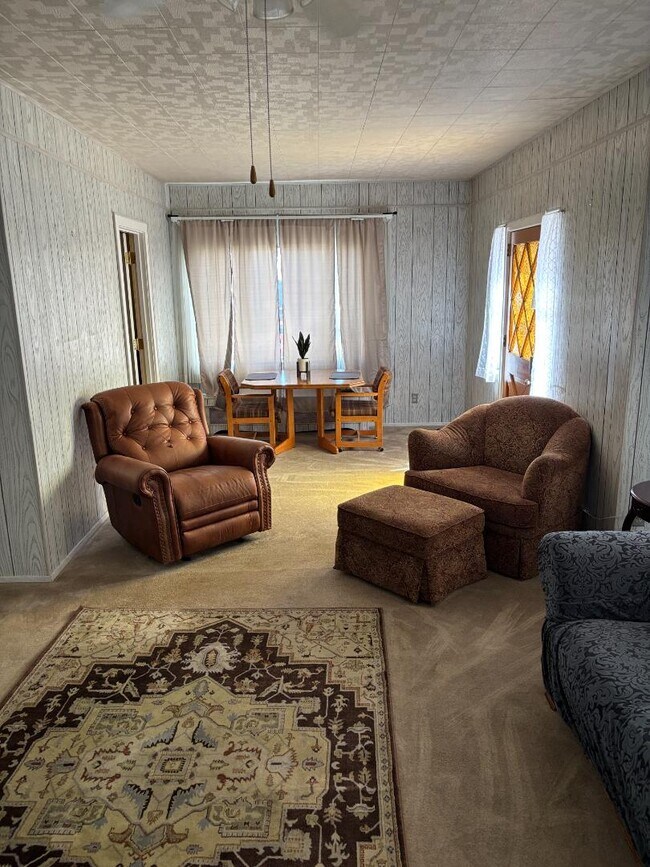 401 Onyx St in Kemmerer, WY - Building Photo - Building Photo