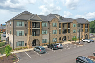 Palisades at Hunter’s Creek in Forest, VA - Building Photo - Building Photo