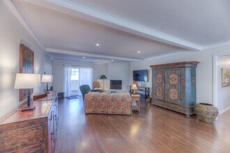 3161 E 38th Pl in Tulsa, OK - Foto de edificio - Building Photo