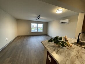 Hudson Heights Apartments in Mechanicville, NY - Foto de edificio - Building Photo