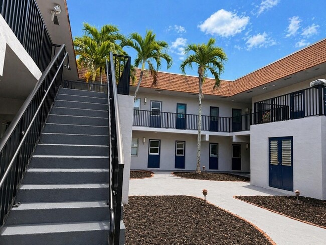 260 NW 19th St in Boca Raton, FL - Building Photo - Building Photo
