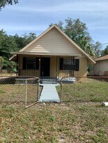 2004 E Genesee St in Tampa, FL - Building Photo