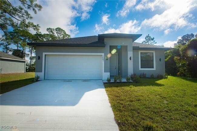1087 Rugby Cir in Fort Denaud, FL - Foto de edificio - Building Photo