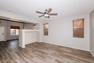17434 W Lisbon Ln in Surprise, AZ - Building Photo - Building Photo