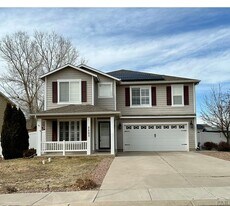 2203 Meadowlark Ln in Pueblo, CO - Building Photo