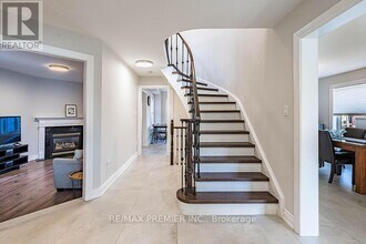2 Grace Crescent in Barrie, ON - Building Photo - Building Photo