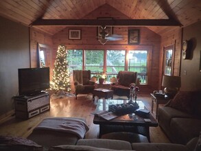 6969 Chari Dr in Hillsboro, OH - Building Photo - Building Photo