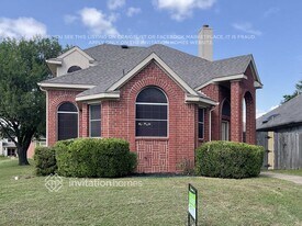 4402 Laredo Dr in Grand Prairie, TX - Building Photo