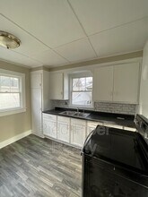 1254 S Chicago Ave in Freeport, IL - Building Photo - Building Photo