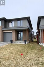 72 Michael Stoqua St in Ottawa, ON - Building Photo - Building Photo