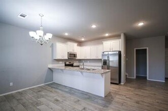 1225 N Sicily Ln in Fayetteville, AR - Building Photo - Building Photo