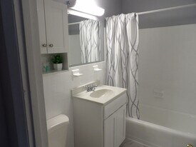 7907 Indian Head Hwy in Oxon Hill, MD - Building Photo