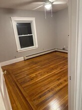 217 Newland Ave in Woonsocket, RI - Foto de edificio - Building Photo