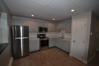 594 Franklin St in Melrose, MA - Building Photo - Building Photo