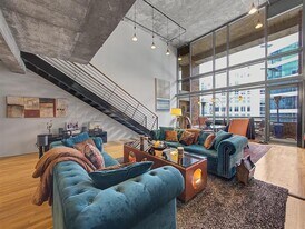 1999 McKinney Ave in Dallas, TX - Building Photo