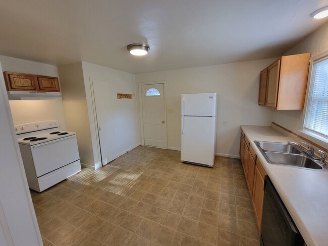 property at 1511 10th Ave