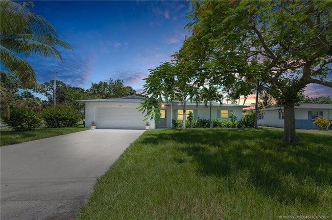 property at 701 SE Alamanda Way