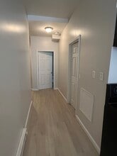 338 N 63rd st, Unit 1 in Philadelphia, PA - Foto de edificio - Building Photo