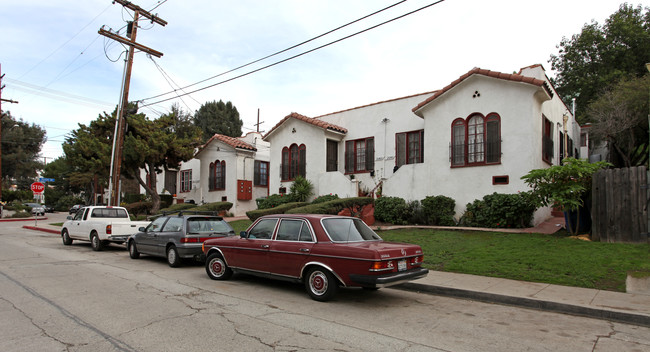 2040 Valentine St in Los Angeles, CA - Building Photo - Building Photo