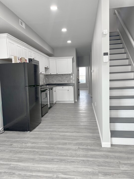 1806 Appleton St in Baltimore, MD - Building Photo