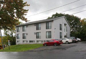 3319 Burnet Ave in Syracuse, NY - Building Photo