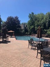 2111 Hawthorne Ln in Mahwah, NJ - Building Photo - Building Photo