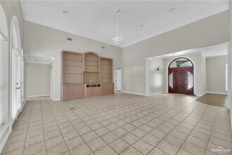 321 Condor Ave in McAllen, TX - Building Photo - Building Photo