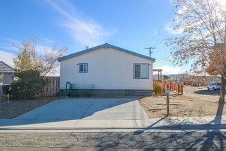 935 W Sullivan Ave in Ridgecrest, CA - Building Photo - Building Photo