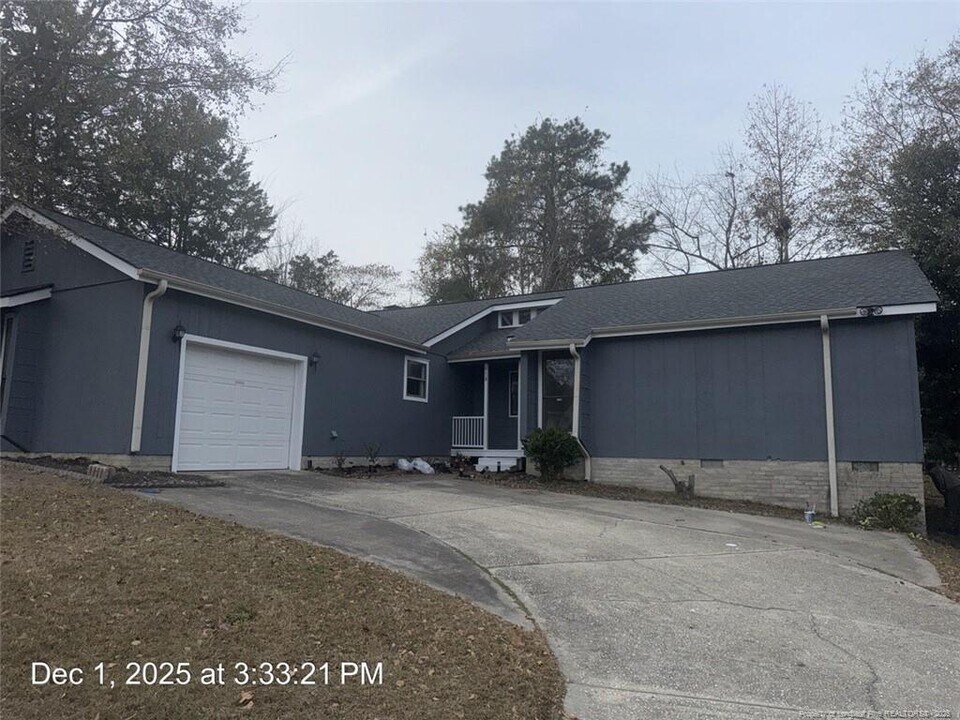 918 Dandridge Dr in Fayetteville, NC - Building Photo