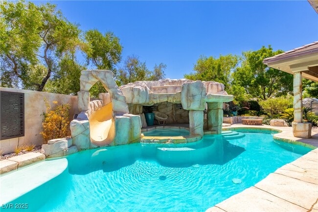 property at 2960 American River Ln