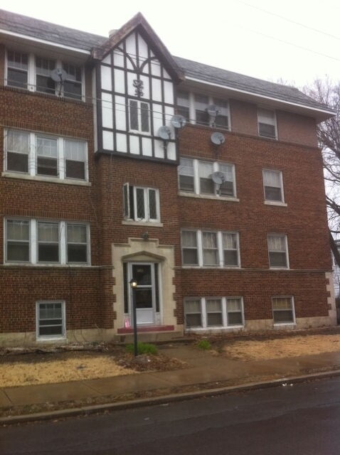 700-708 Webster St in Ottawa, IL - Foto de edificio