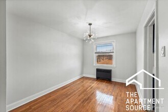 2727 W Berwyn Ave in Chicago, IL - Building Photo - Building Photo