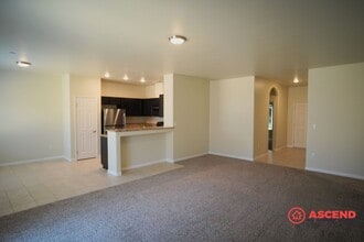 5504 Poso Ridge Ct in Bakersfield, CA - Building Photo - Building Photo