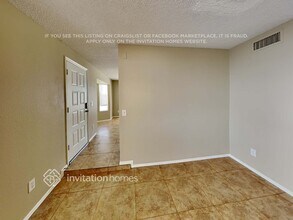 4779 W Wahalla Ln in Glendale, AZ - Foto de edificio - Building Photo